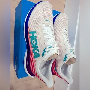 Hoka Mach 5
